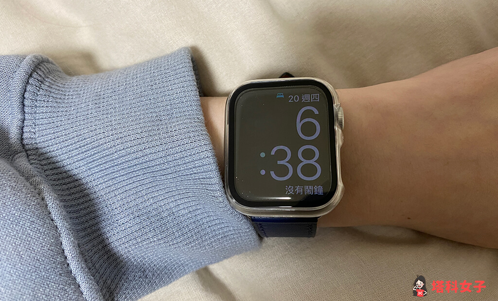 戴着 Apple Watch 睡觉以自动测量呼吸速率