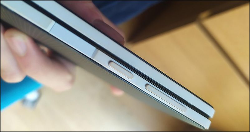 微软兑现迟来的承诺，替第一代 Surface Duo 双屏幕手机更新 Android 11 系统