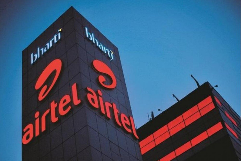 照片中提到了bluart、bharti、airtel，跟Bharti Airtel有关，包含了airtel支付了1000亿卢比、电信、Bharti Hexacom 有限公司、宽频