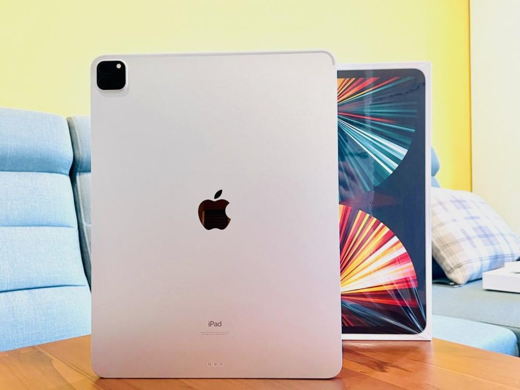 苹果LOGO 将有特异功能？ 外媒曝新一代 iPad Pro 机背采用新设计