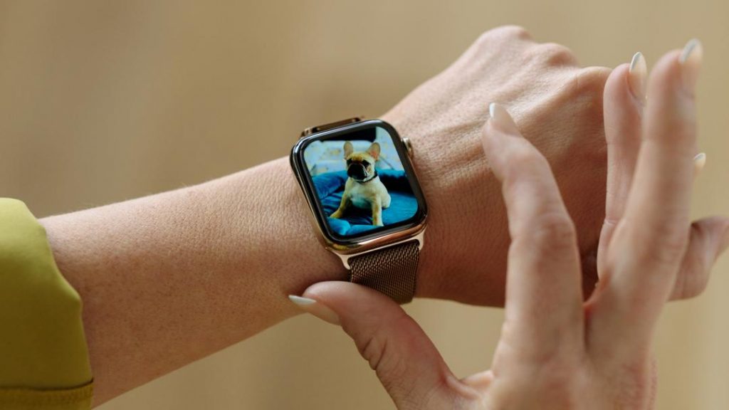 外媒爆料Apple Watch Series 8迎历代最大改款 一次推3款 
