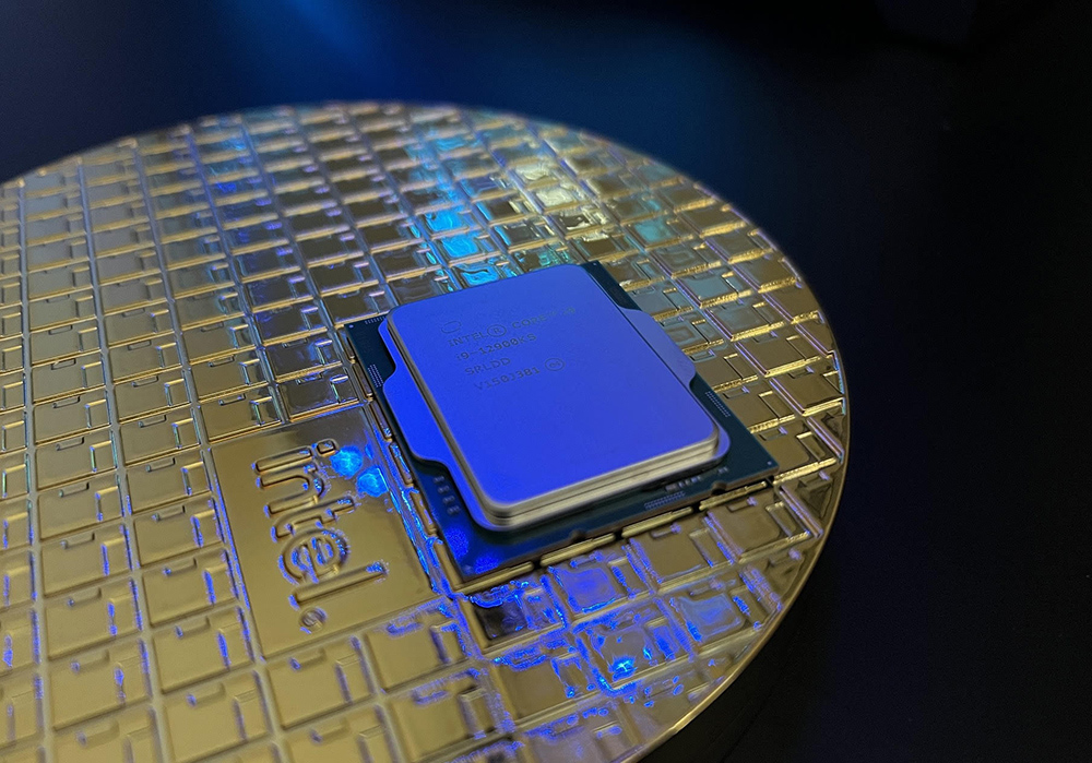 Intel 最强特别版处理器 Core i9-12900KS 国外有人抢先拿到了