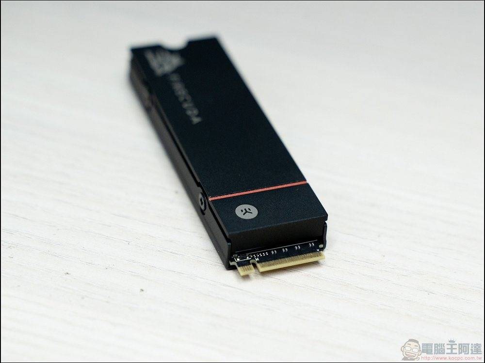 Seagate FireCuda 530 SSD 开箱实测 - 06