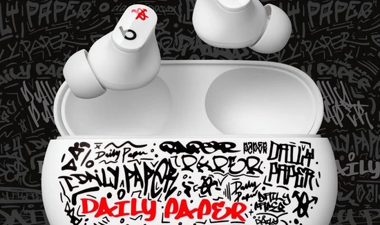 Beats与时尚品牌“Daily Paper”合作推出限量版Studio Buds耳塞