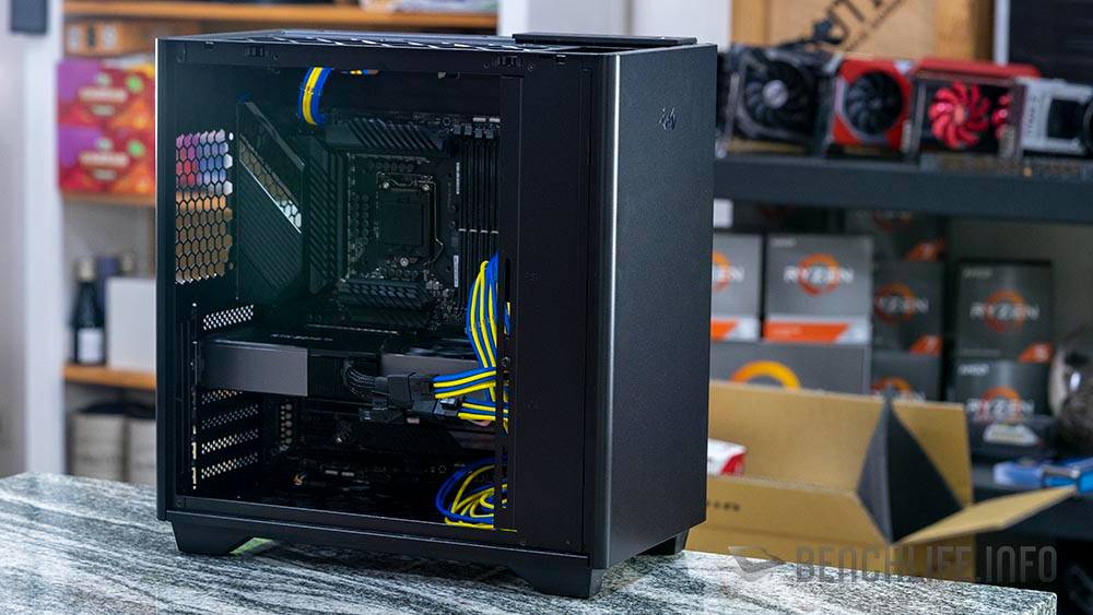 搭配 Mercury AM120S 风扇，支持 E-ATX 主板的 InWin A5 机壳动手玩