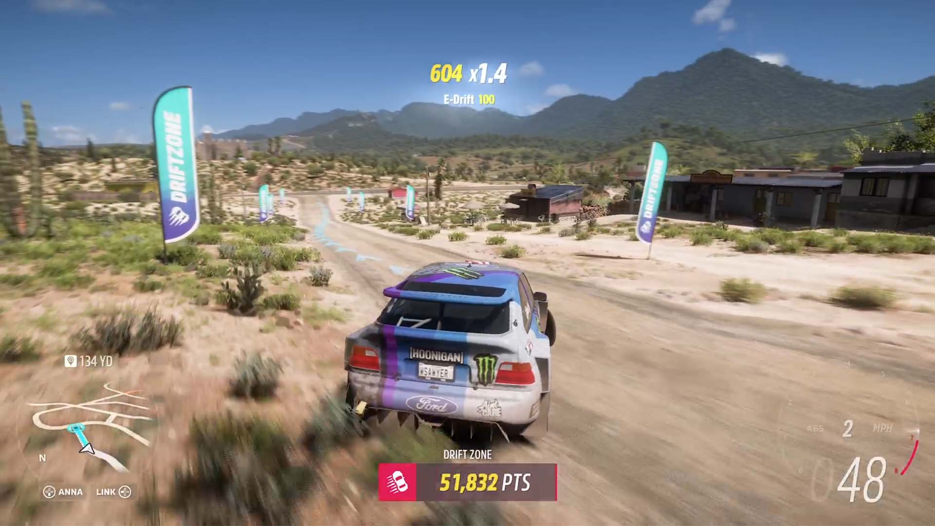 Forza Horizon 5 Drift Zones 在沙土赛道上漂流