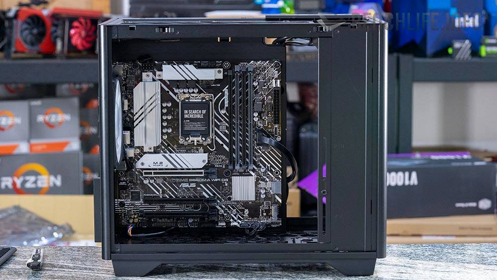 可安装 340mm 长显卡，支持 mATX 主板的 InWin A3 机壳动手玩