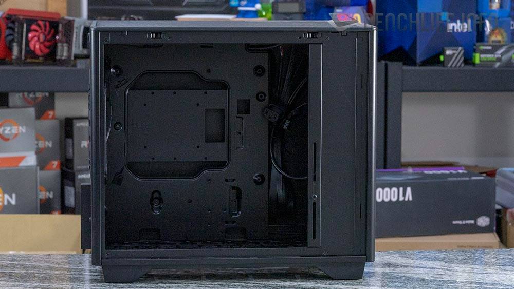 可安装 340mm 长显卡，支持 mATX 主板的 InWin A3 机壳动手玩