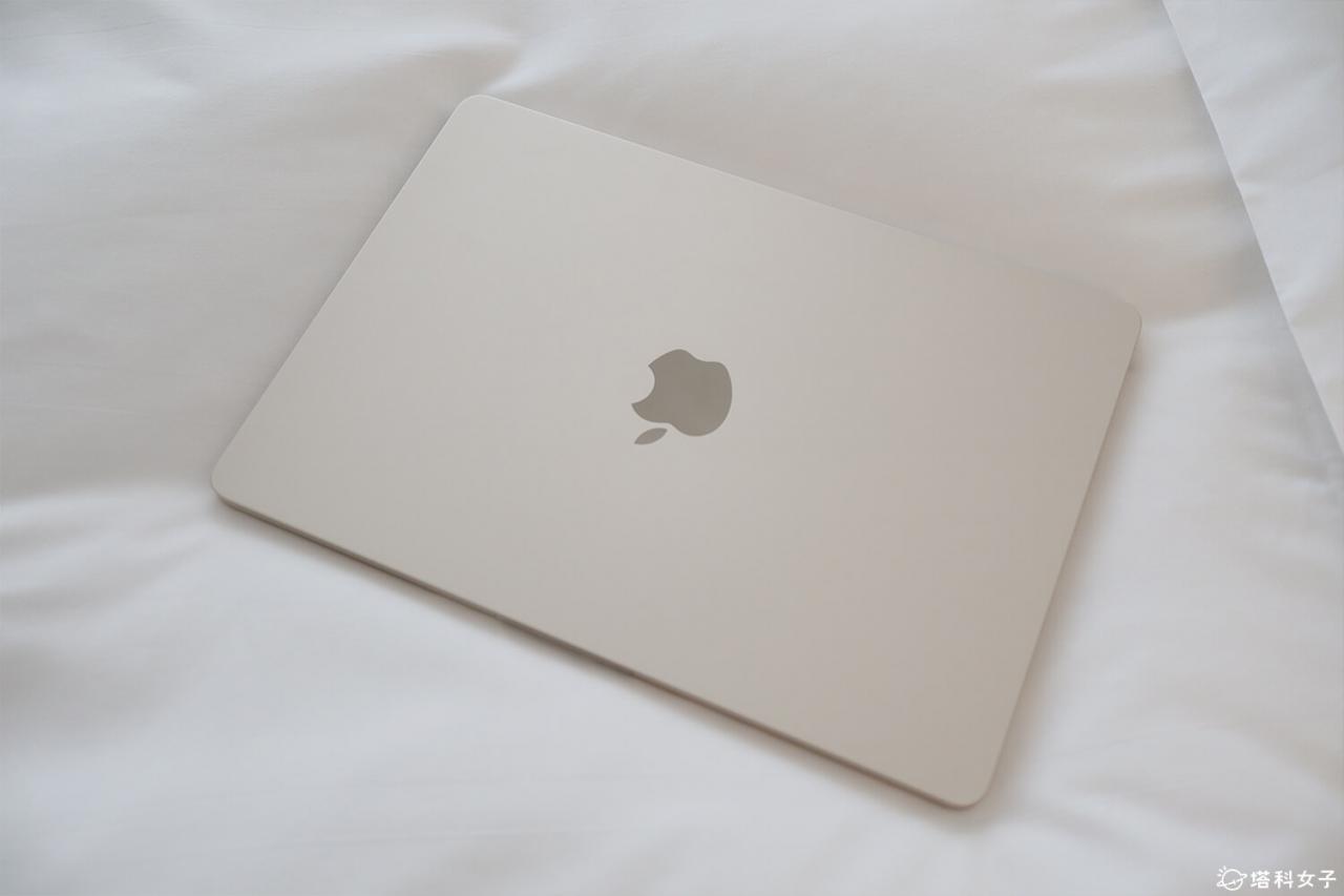 MacBook Air M2 星光色开箱：机身