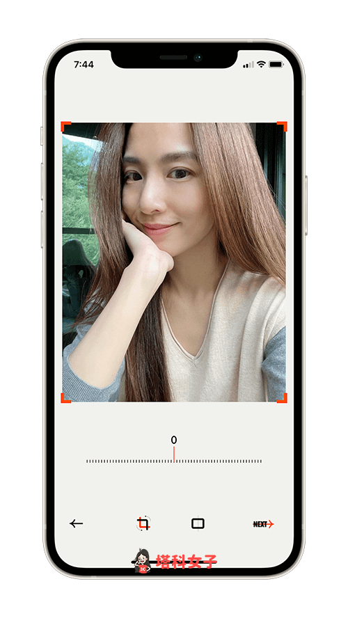 遮脸相机 App《NOME》：翻转或镜射