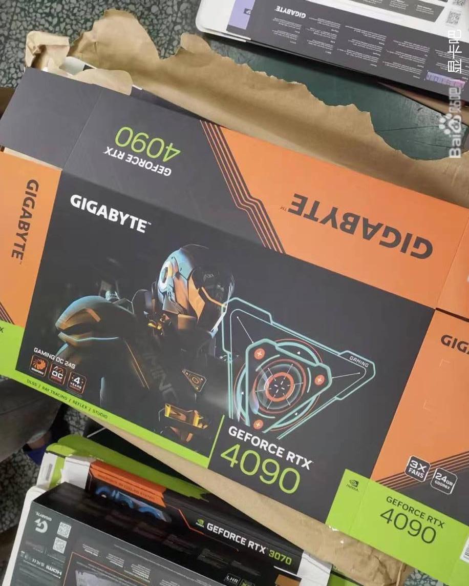 第二名苦主诞生，GIGABYTE GeForce RTX 4090 GAMING OC 24G 彩盒曝光