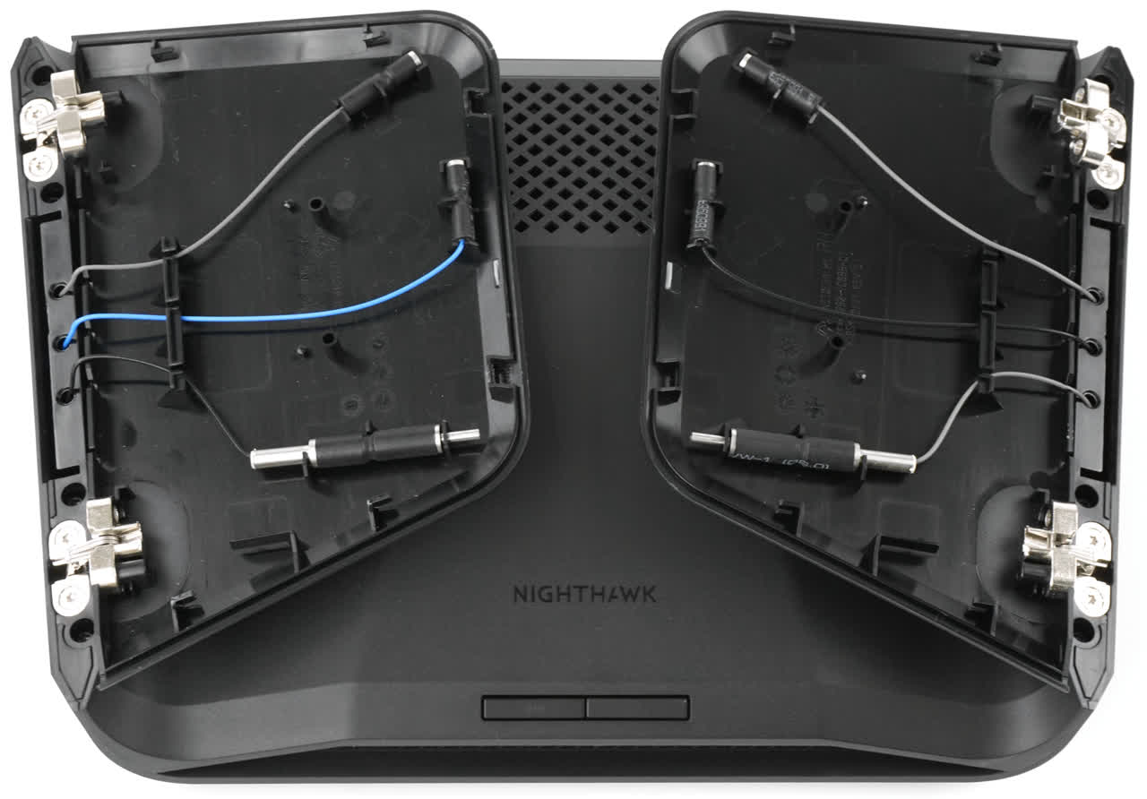 NETGEAR Nighthawk RAX70 AX6600