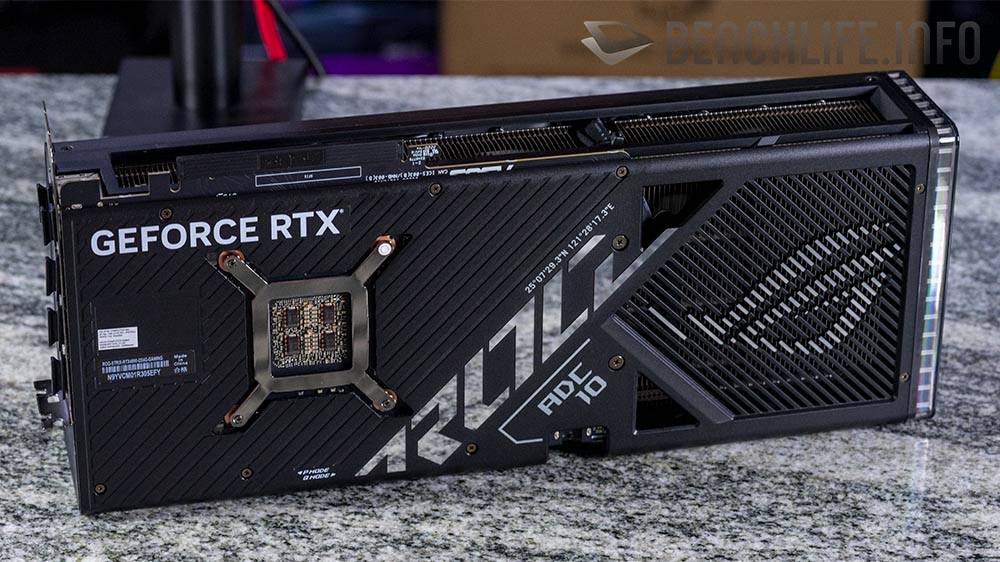 实际感受与照片有很大不同，ROG Strix GeForce RTX 4090 显卡开箱