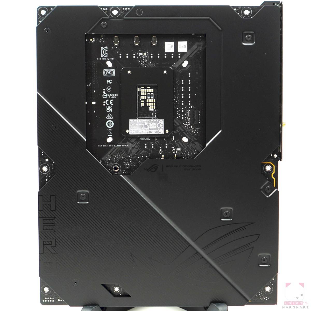 ROG MAXIMUS Z790 HERO 主板开箱评测