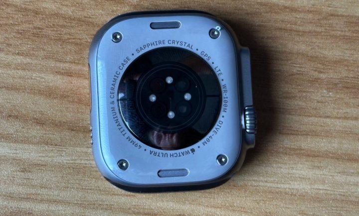 外媒实测拆解 Apple Watch Ultra，建议用户千万不要轻易尝试