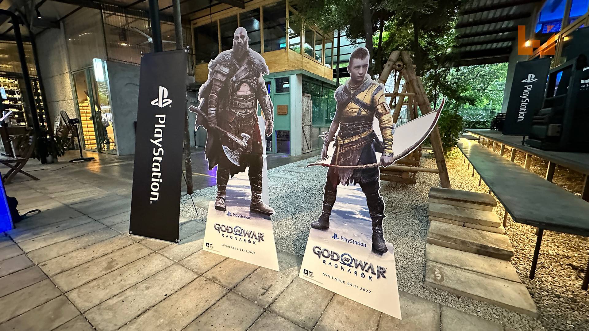 《God of War Ragnarok》大马独家展览体验！快来与奎托斯和阿特柔斯的巨型壁画合照吧！