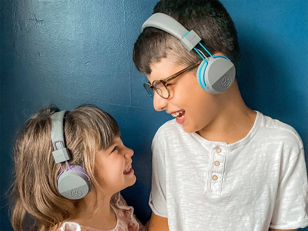 「音量限制耳机」是什么？ 为什么建议孩童使用？ - 电脑王阿达