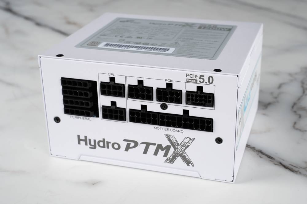 ATX3.0、短机身、白金转换率 | 全汉 Hydro PTM X PRO ATX3.0 PCIe5.0 1200W White 电源供...
