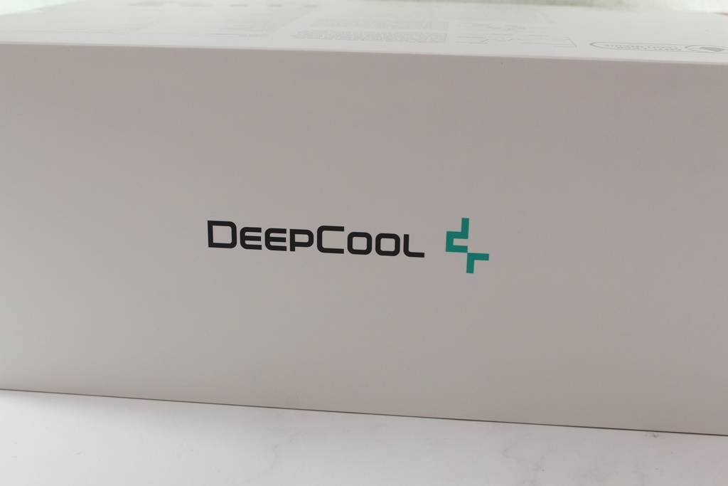 九州风神 DEEPCOOL LT720 360mm一体式水冷散热器-搭载独创多维无限镜面灯效，还有强悍散热