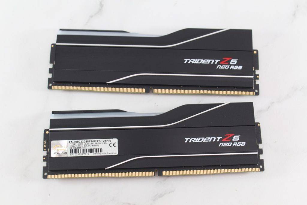 芝奇G.SKILL TRIDENT Z5 Neo焰锋戟RGB DDR5-6000 32GB Kit超频内存-AMD平台EXPO轻松超频