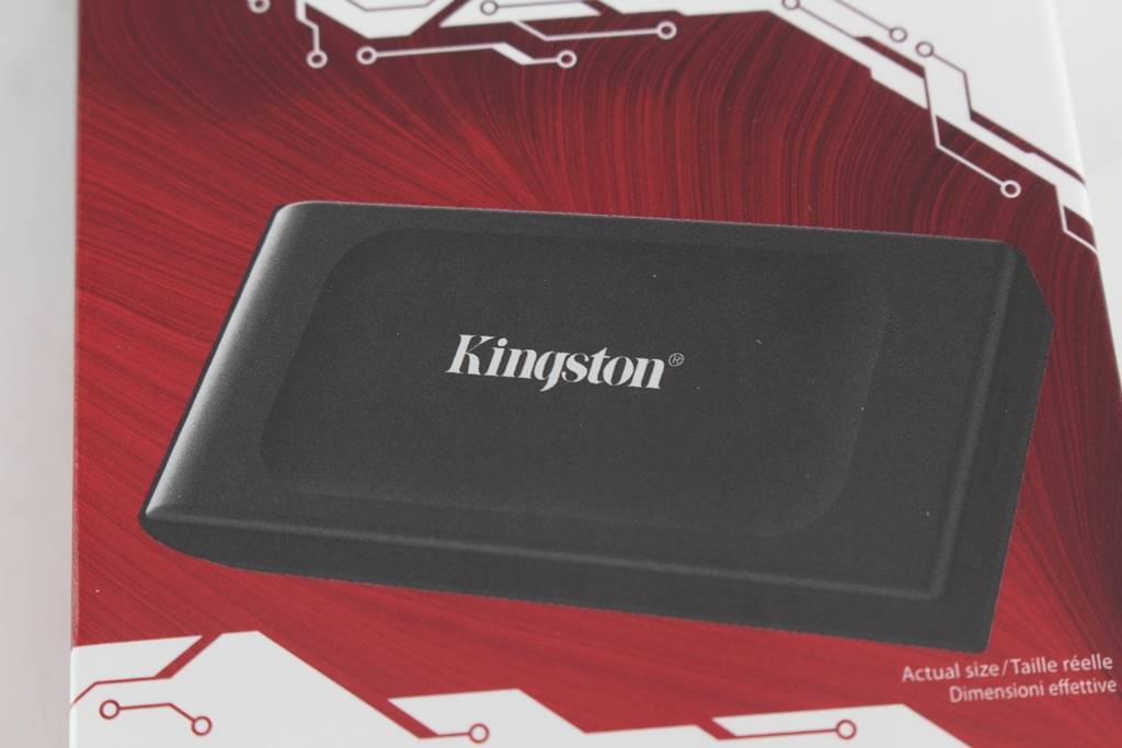 金士顿Kingston XS1000 2TB Portable SSD外接式固态硬盘-2TB大容量，1050MB/s高速传输轻巧带着走