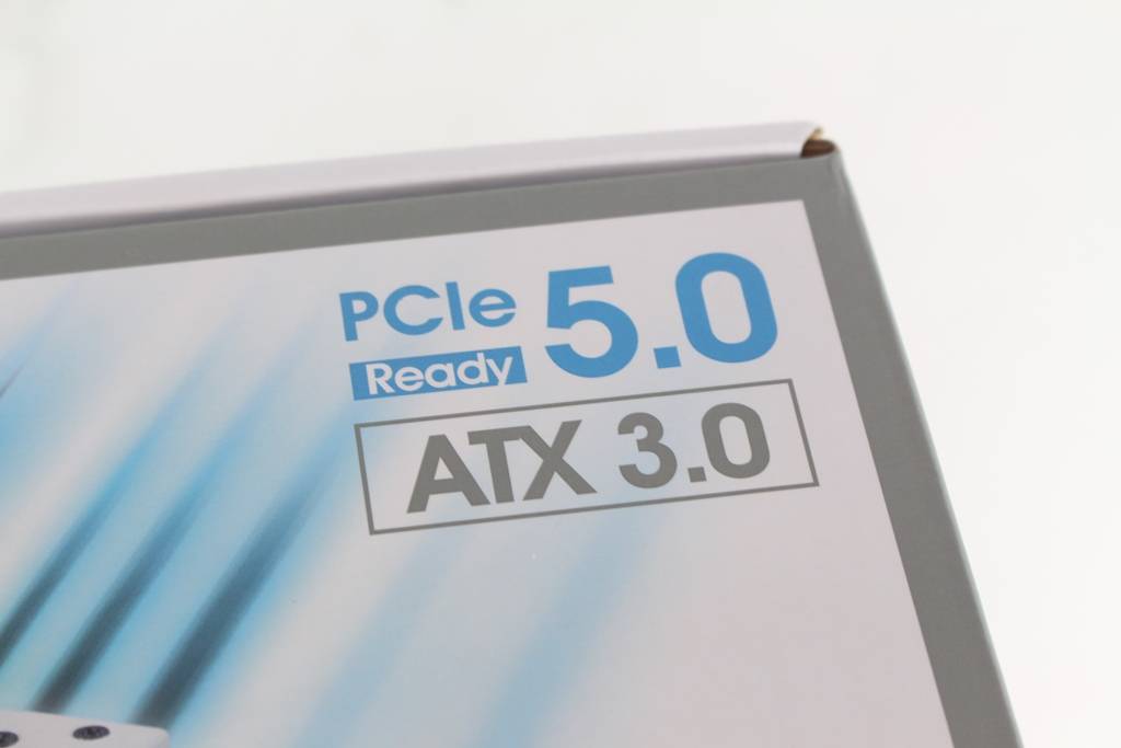 全汉FSP Hydro PTM X PRO ATX3.0 PCIe5.0 1200W White 80PLUS白金牌 全模块化电源供应器