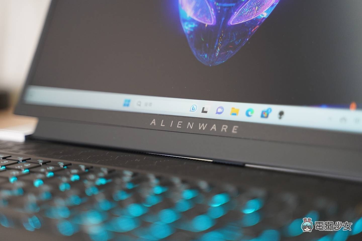 开箱|外星人笔记本薄型设计 Alienware x14 R2 超美 Legend 3.0 外型