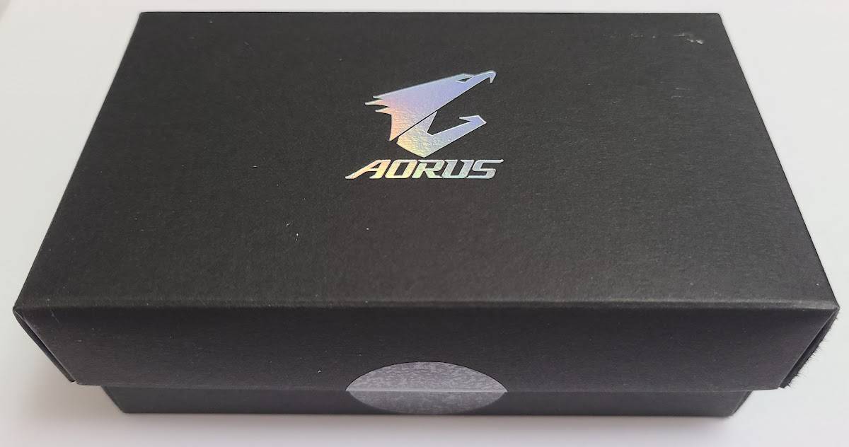 GIGABYTE AORUS Gen5 12000 PCIe 5.0x4 2TB SSD 效能简测