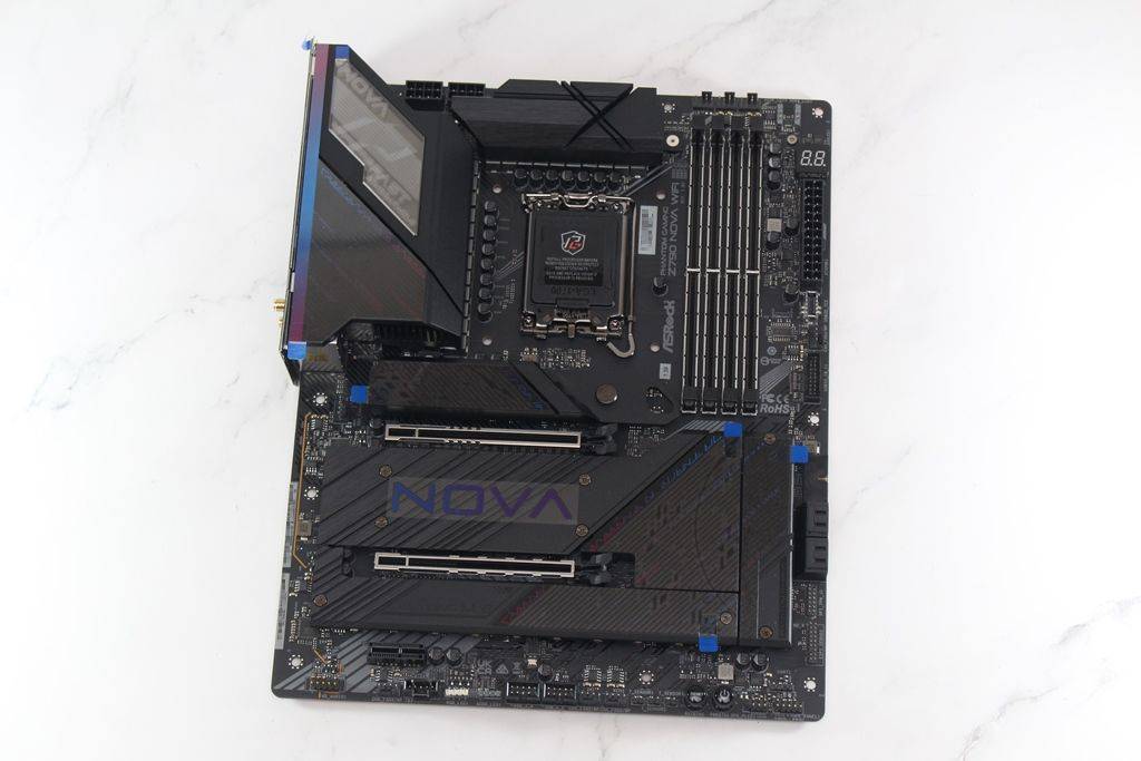 华擎ASRock Phantom Gaming Z790 Nova WiFi-超强六支M.2扩充，还搭载