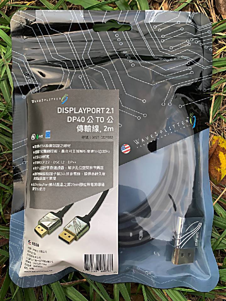 电竞显示器 是使用 DisplayPort 线材比较好？ 还是使用 HDMI 线材？