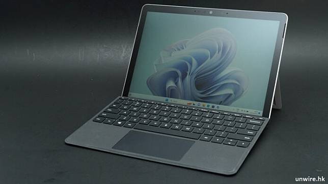 Microsoft Surface Go 4 外形 手感 使用模式 屏幕 键盘 效能开箱评测