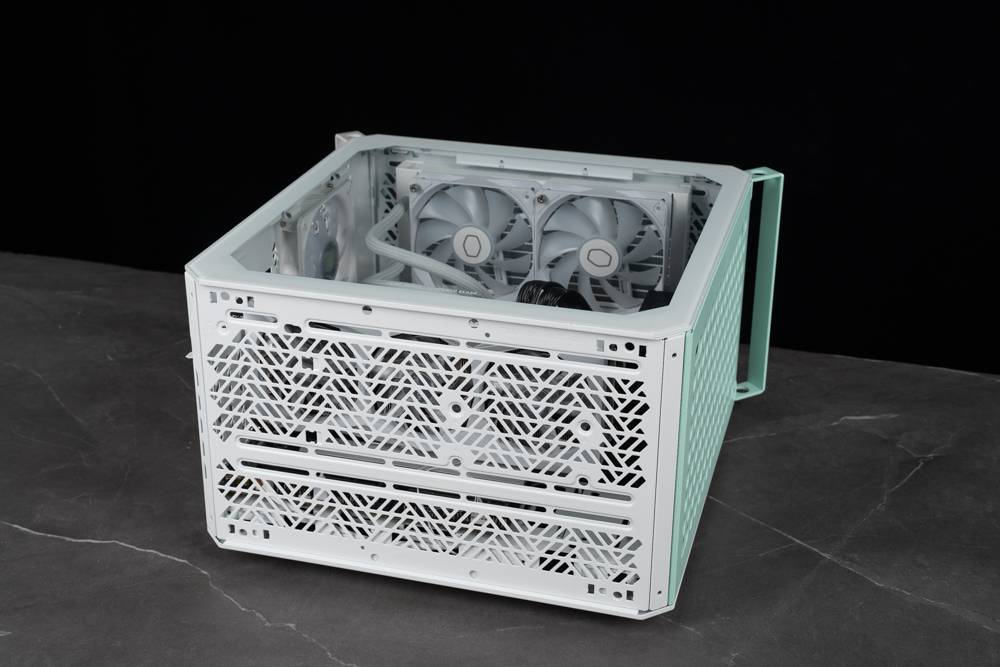 CoolerMaster QUBE 500 马卡龙限量版开箱