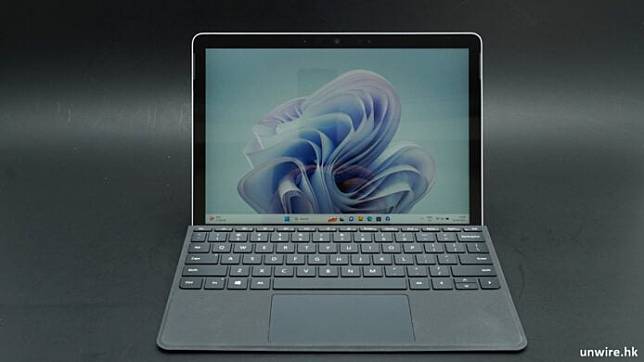 Microsoft Surface Go 4 外形 手感 使用模式 屏幕 键盘 效能开箱评测