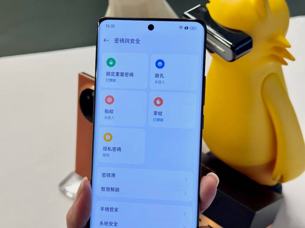 realme GT5 Pro越级登场 AI手势 释放我们的双手！