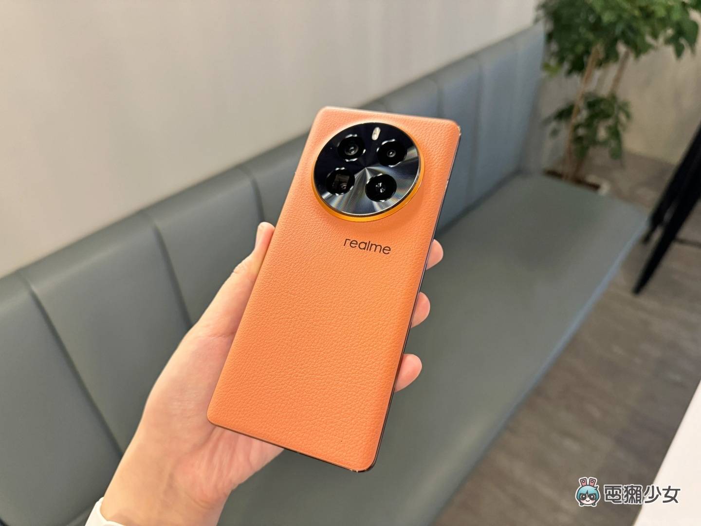 出门|realme GT5 Pro 实机快速看！ 新玩法' 掌纹解锁 '黑科技 原来可以这样用？