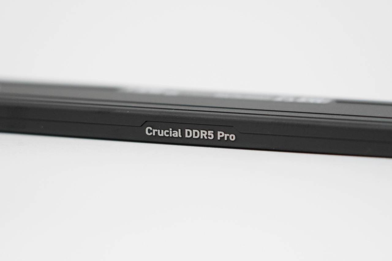 Crucial PRO DDR5 6000 48GB Kit 非2进制展现价格容量优势 支持双平台超频设定