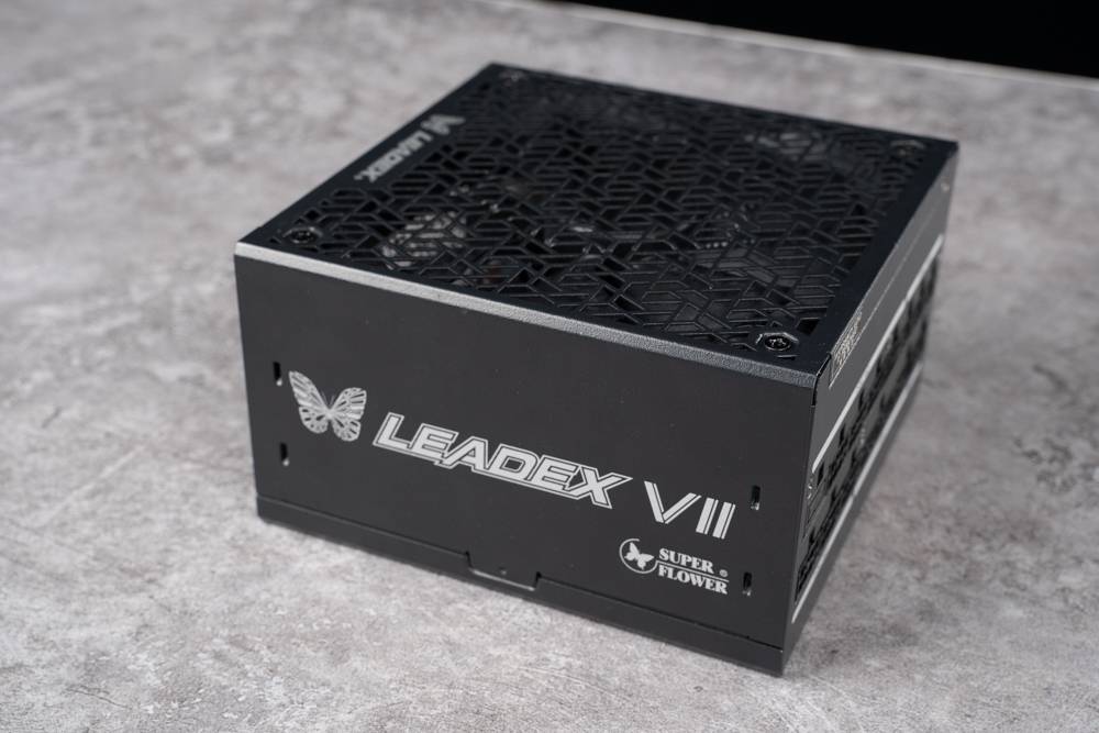 振华 LEADEX VII XG 850W ATX 3.0 电源供应器开箱测试