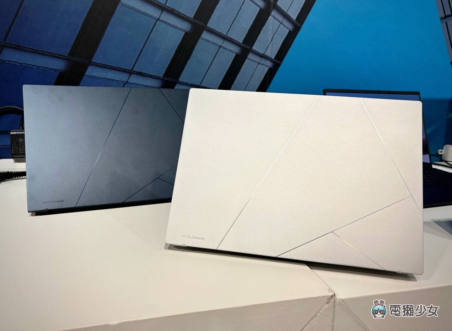 出门|ASUS Zenbook 14 OLED 亮相！ 搭载Intel Core Ultra处理器的AI笔记本轻薄机身蕴藏强大性能