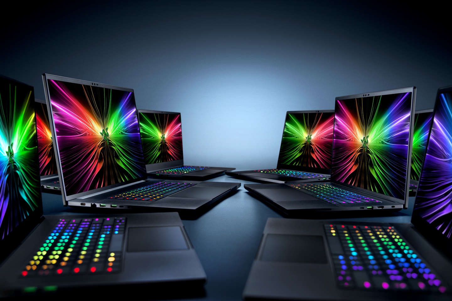 CES 雷蛇 Razer Blade 笔记本全系列更新，下一代技术 Wi-Fi 7 与 Thunderbolt 5 降临