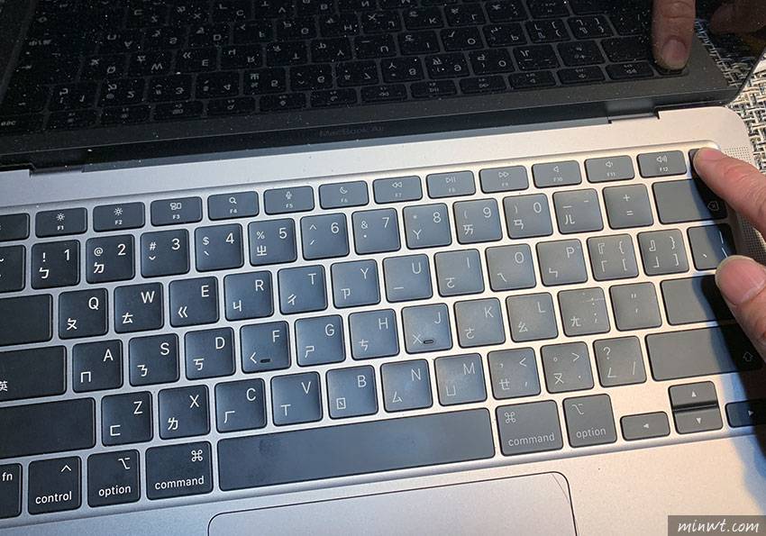 梅问题-新版 Macbook M1 要如何进入恢复模式