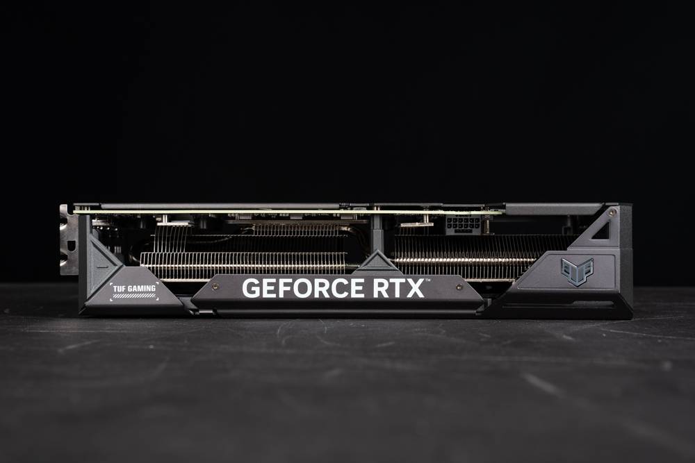 效能散热都SUPER | ASUS TUF Gaming RTX 4070 Super 12GB GDDR6X OC 显示卡开箱