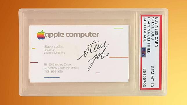 Steve Jobs 签名卡片拍卖 成交价超过18万美元
