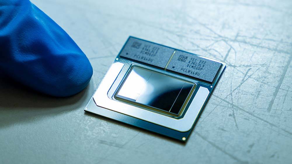 Intel Core Ultra 2 包含 Lunar Lake-MX 与 Arrow Lake，Raptor Lake-H Refresh 则会被命名为 Intel Core 2 系列