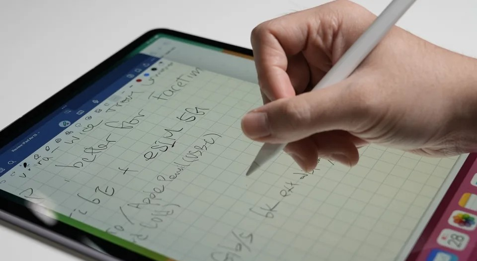 Apple M2 iPad Air 13 评测|Pro 能做的，Air 也可以（跑分、文书处理、大屏多工）