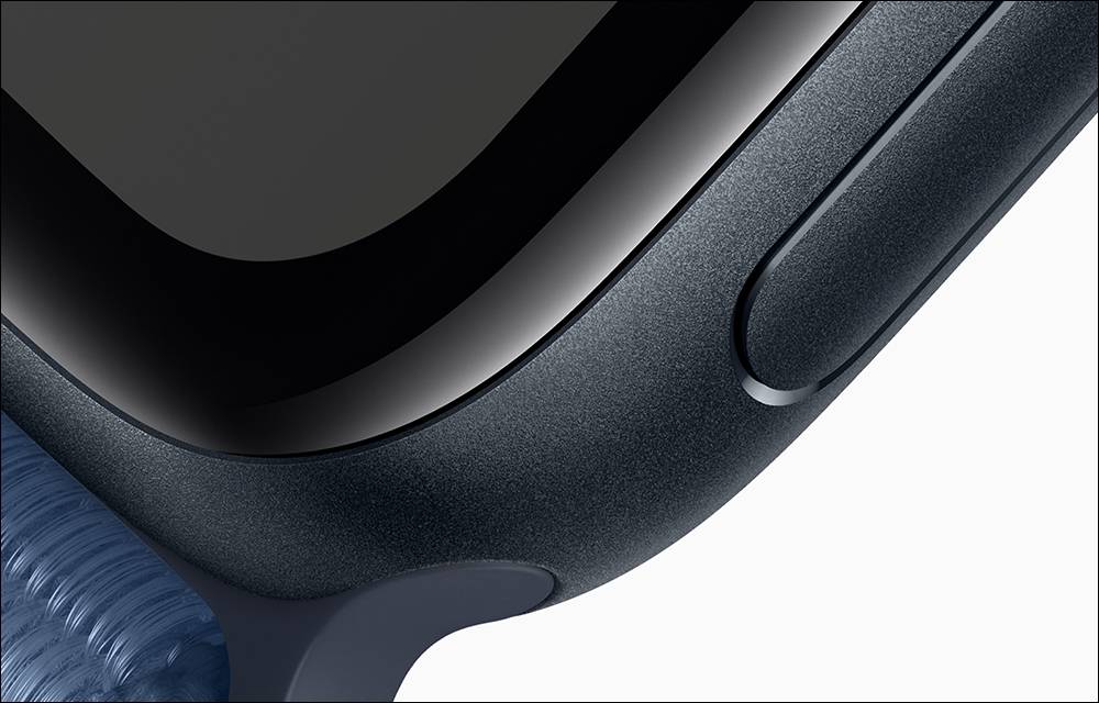 Apple 传闻测试下一代 Apple Watch SE，将改采用塑料材质机身以降低成本 - 